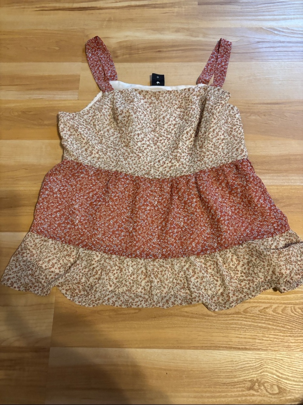 Paper Crane Rust & Cream Tiered Floral Cami Tank